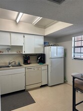 1750 Belleair Forest Dr in Belleair, FL - Building Photo - Building Photo