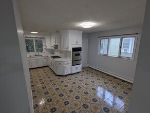 378 Fellsway W in Medford, MA - Building Photo - Building Photo