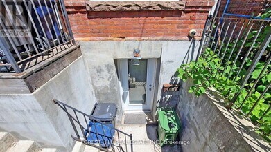 41 Gladstone Ave in Toronto, ON - Building Photo - Building Photo