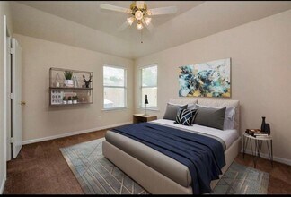 19111 Remington Manor Dr in Cypress, TX - Foto de edificio - Building Photo