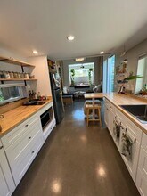 1128 Buchon St in San Luis Obispo, CA - Foto de edificio - Building Photo