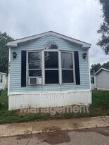 317 Kathy Cir in Jackson, MI - Building Photo