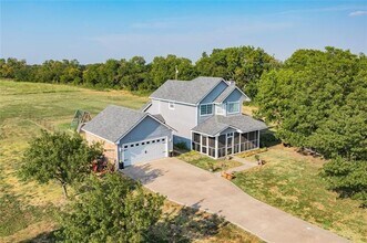 6135 FM547 in Farmersville, TX - Building Photo - Building Photo