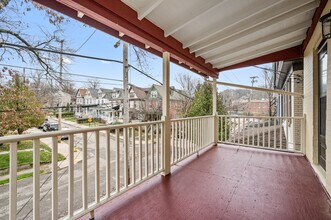 318 Laurel St, Unit Unit 2 in Pittsburgh, PA - Building Photo - Building Photo