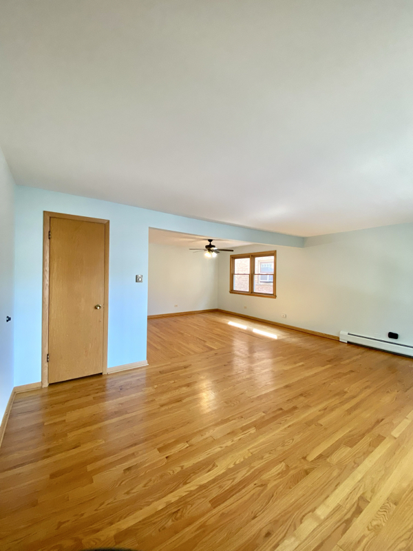 8629 W Summerdale Ave in Chicago, IL - Building Photo - Building Photo