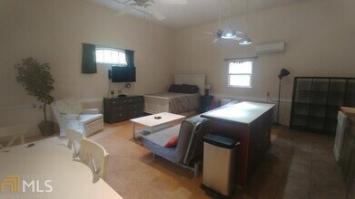 180 Cedar Cir in Fayetteville, GA - Building Photo - Building Photo