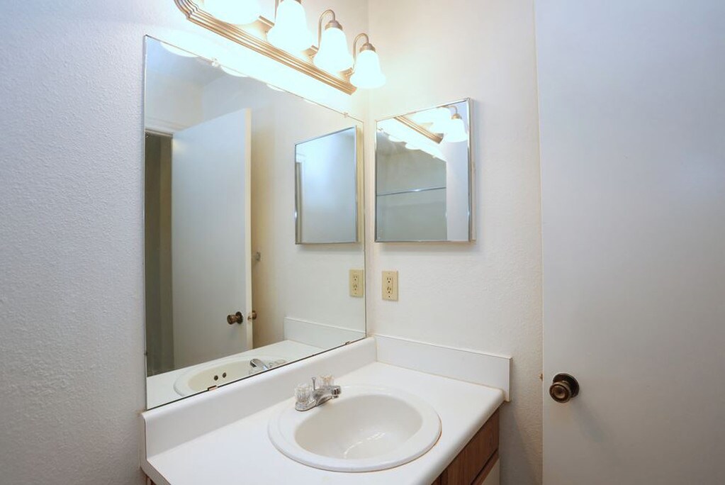 Piedmont Pointe Apartments in Mooresville, NC