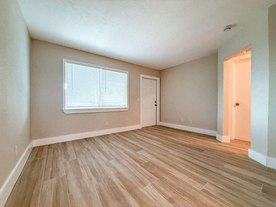 710 10th St in West Palm Beach, FL - Building Photo