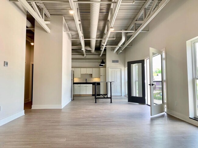 property at 708 Wealthy St SE