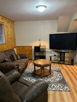 4311 Edwinstowe Ave, Unit Furnished Apartment in Colorado Springs, CO - Building Photo