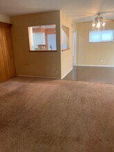 3045 N Lamer St in Burbank, CA - Foto de edificio - Building Photo