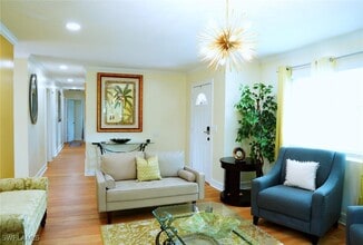 931 20th St SE in Naples, FL - Building Photo - Building Photo