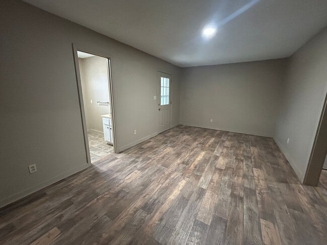 430 S Washington Ave in Brownsville, TN - Building Photo - Building Photo