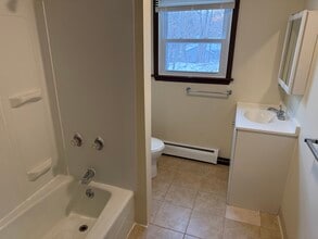 52 Briarwood Dr in Biddeford, ME - Building Photo - Building Photo