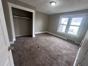3675-3677 E 147th St in Cleveland, OH - Building Photo - Building Photo