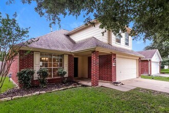 9206 Aberdeen Lake Dr in Houston, TX - Building Photo - Building Photo