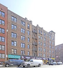 4201-4205 Layton St in Flushing, NY - Building Photo - Building Photo