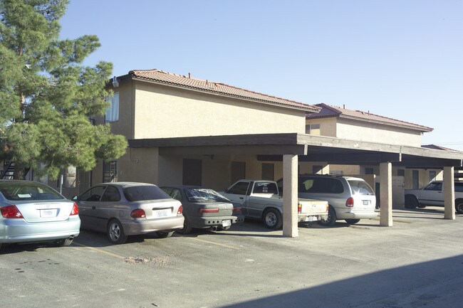 3141 N Walnut Rd in Las Vegas, NV - Building Photo - Building Photo
