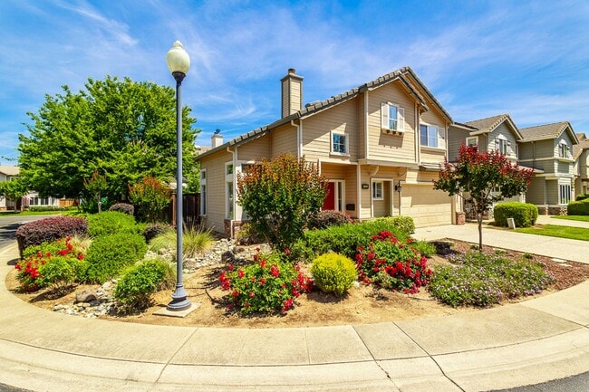 property at 131 Royalton Cir