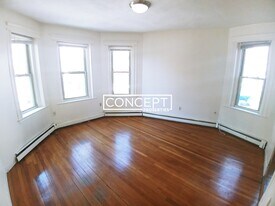15 Colborne Rd, Unit 6 in Boston, MA - Building Photo