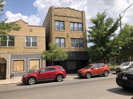 4876 W Armitage Ave in Chicago, IL - Building Photo