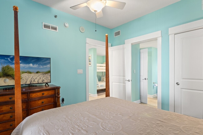 11807 Front Beach Rd