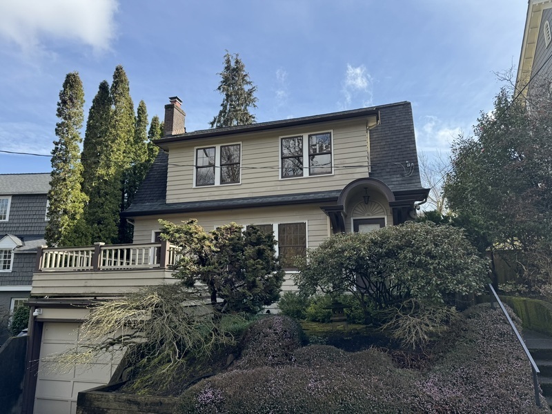 1614 20th Ave E in Seattle, WA - Building Photo