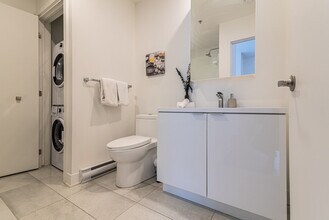 1659 Rue Saint-Christophe, Unit SI ID1318616P in Montréal, QC - Building Photo - Building Photo