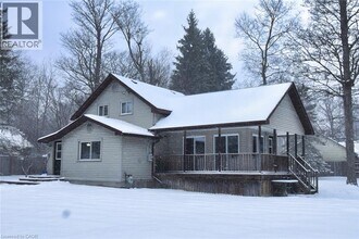 3222 Peach Ave in Fort Erie, ON - Building Photo - Building Photo