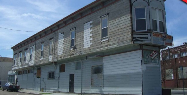 1624 Peralta St in Oakland, CA - Building Photo - Building Photo