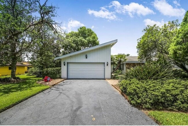 property at 107 Canterbury Dr