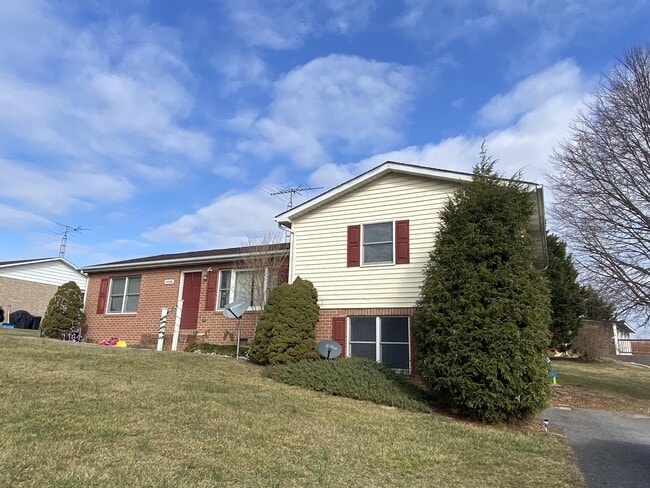 property at 408 Overlook Dr