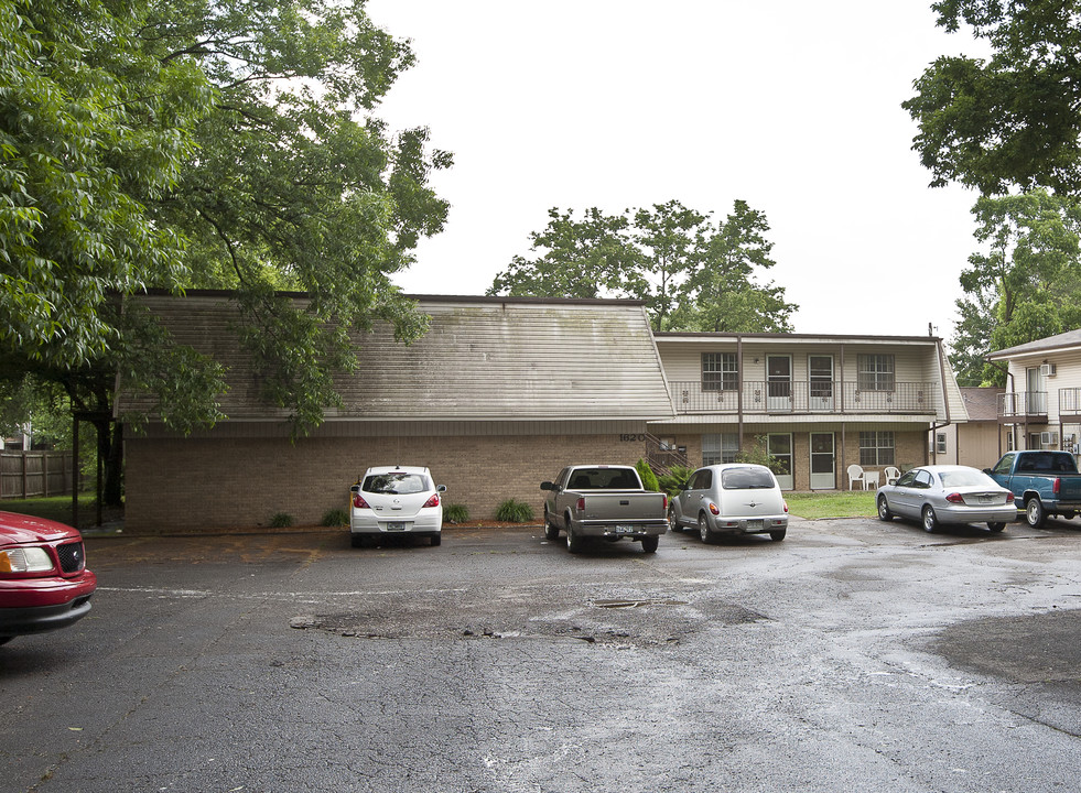 Peachtree Village in Fort Smith, AR - Building Photo