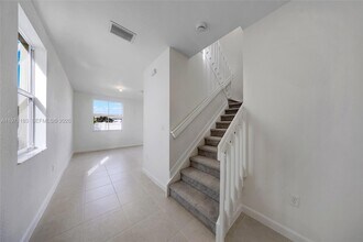 2448 SE 27th Terrace in Homestead, FL - Building Photo - Building Photo