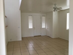 6609 Hanford Dr in Bakersfield, CA - Building Photo - Building Photo