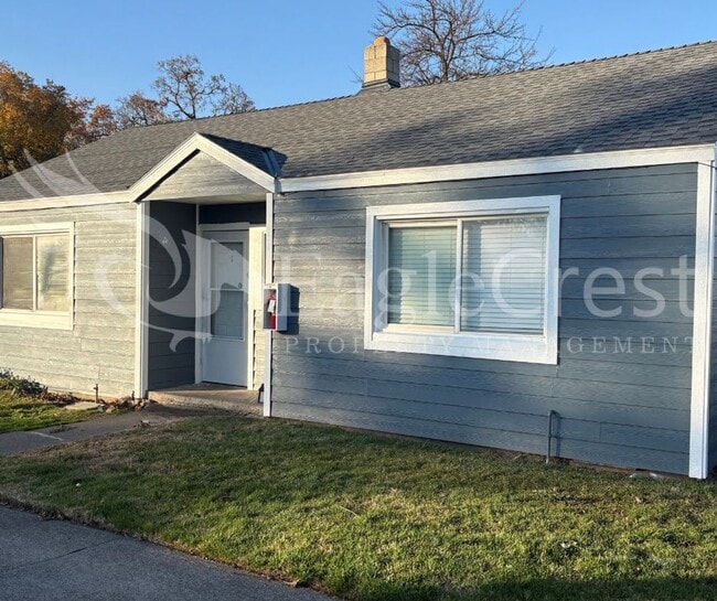 Roseville Lane Apartments