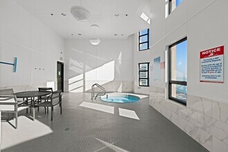 401 E Ontario St, Unit 2409 in Chicago, IL - Building Photo - Building Photo