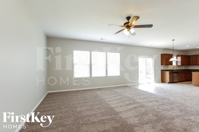 12429 Bending Branch Rd in Charlotte, NC - Foto de edificio - Building Photo