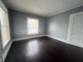200-202 Straight Ave SW in Grand Rapids, MI - Foto de edificio - Building Photo