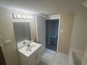 6258 N Maplewood Ave in Chicago, IL - Building Photo - Building Photo