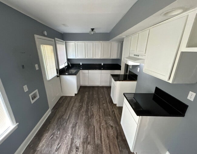87 E Fernwood Ave in Memphis, TN - Building Photo - Building Photo