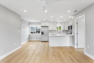 1832 9th St in Alameda, CA - Building Photo - Building Photo