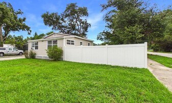 5001 Rena St in St. Petersburg, FL - Building Photo