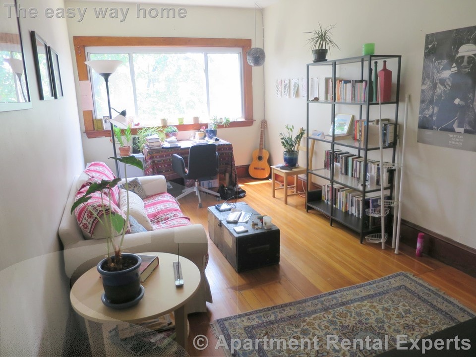 104 Summer St, Unit 4 in Somerville, MA - Building Photo