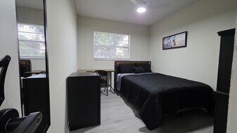 1343 Poppy Ave in Orlando, FL - Building Photo