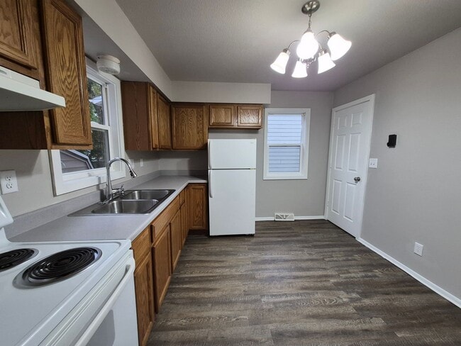 1800 Allison Ave in Des Moines, IA - Building Photo - Building Photo