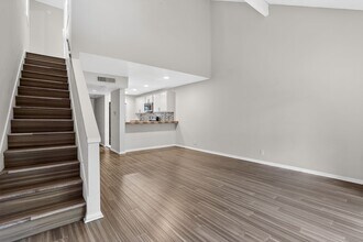 25 Tangelo in Irvine, CA - Building Photo - Building Photo