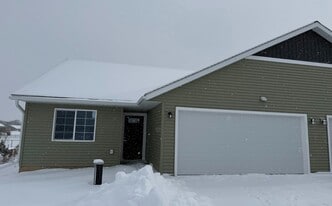 5535 164th St in Chippewa Falls, WI - Building Photo