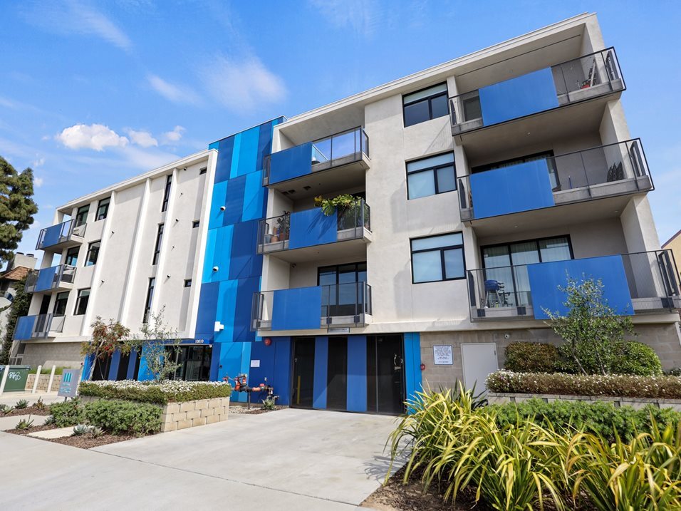 Palms Blue in Los Angeles, CA - Foto de edificio