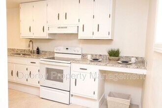 814 N Germantown Rd in Chattanooga, TN - Foto de edificio - Building Photo